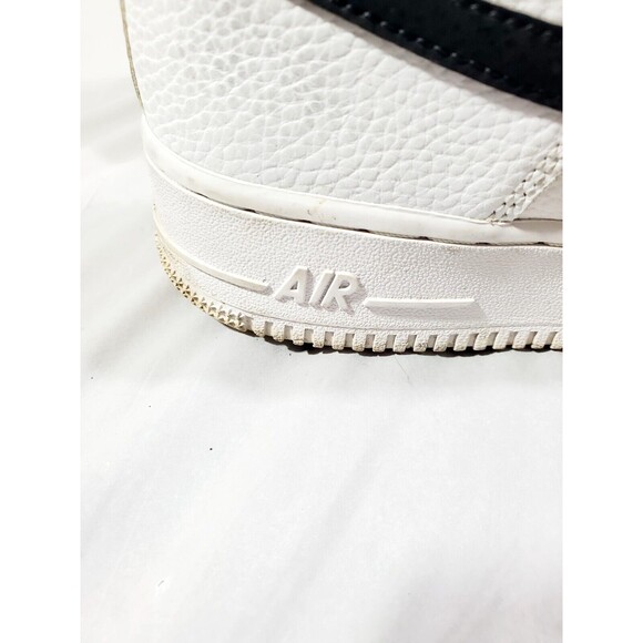 Size 9 Nike Air Force 1'07 Casual Basketball Sneaker Shoe White Black CT2302-100 - Picture 10 of 15